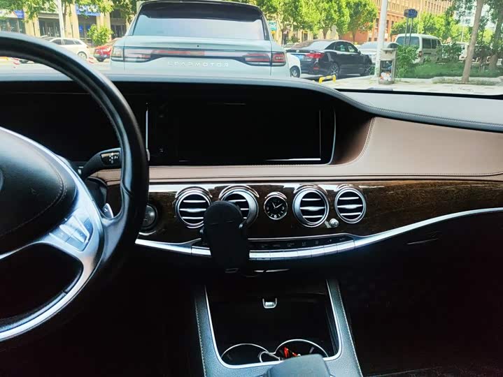 Mercedes-Benz S-Class S 320 L — фото 13