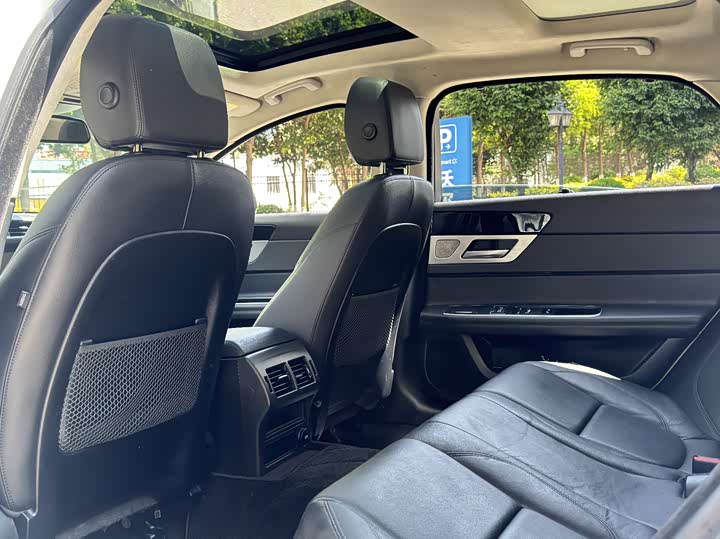 Jaguar XFL 2018 XFL 2.0 T 200 PS — фото 6