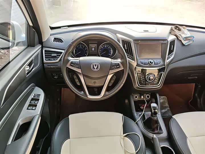 Changan CS35 2017 1.6 L MTLuxury — фото 3