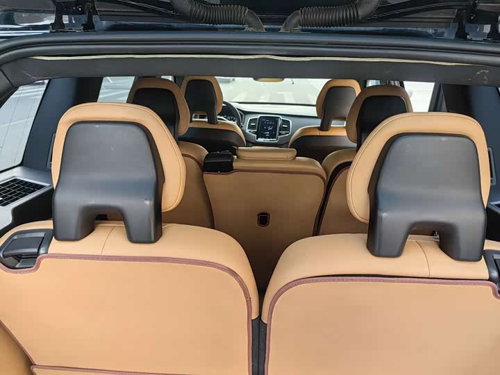 Volvo XC90 2018 T 6 7 — фото 14