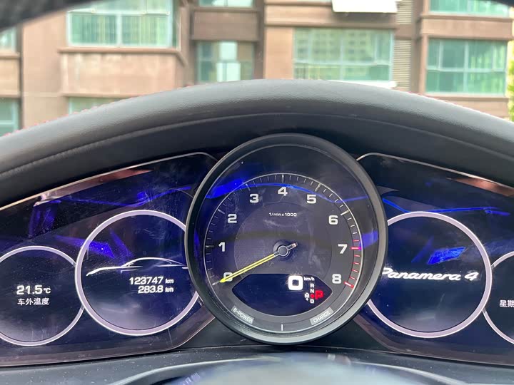 Porsche Panamera 2024 Panamera 4 E-Hybrid 2.9 T — фото 7