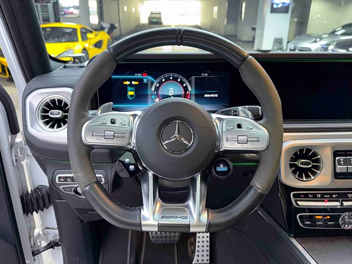 Mercedes-Benz G-Class 2022 AMG G 63 — фото 16