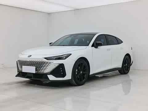 Changan UNI-V 2023 1.5 T Premium — фото 16