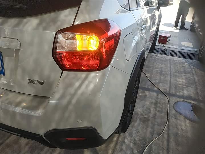Subaru XV 2014 2.0i — фото 8