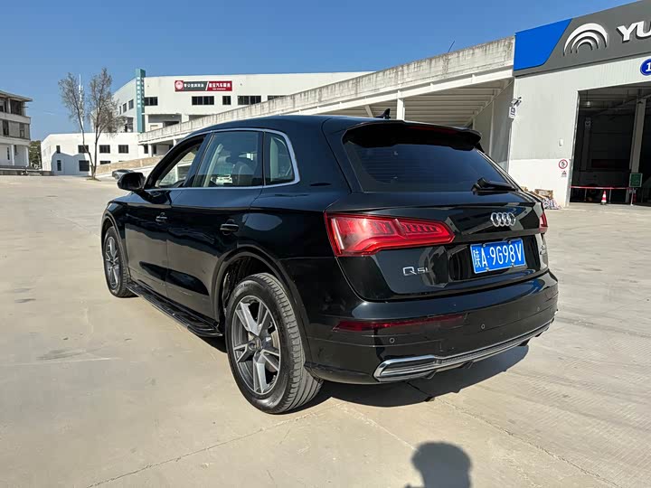 Audi Q5L 2020 40 TFSI — фото 7