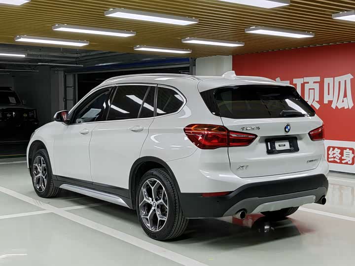 BMW X1 2019 x Drive 20 Li — фото 9