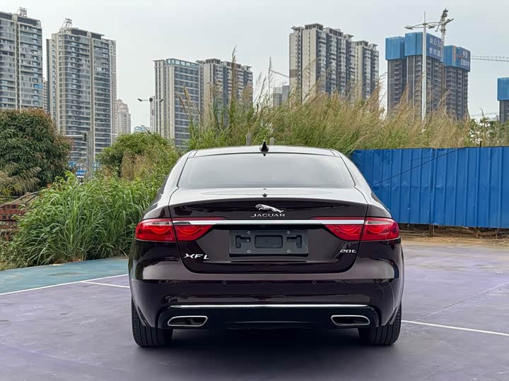 Jaguar XFL 2017 XFL 2.0 T 200 PS — фото 6