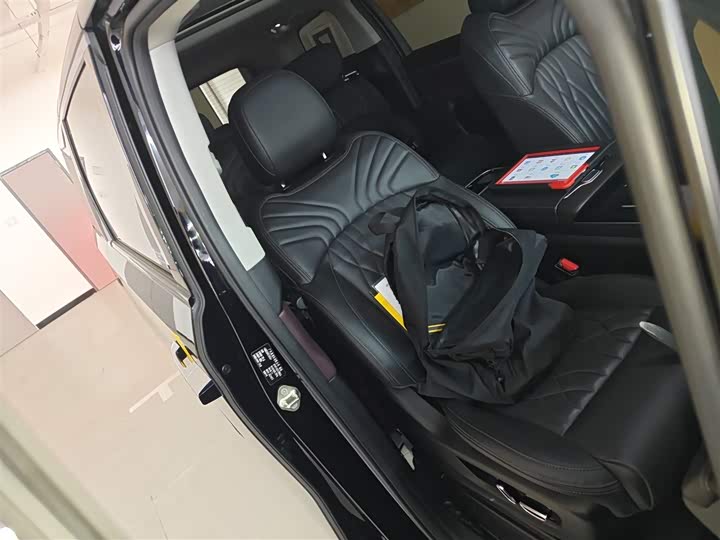 Trumpchi M8 2024 400 T — фото 20