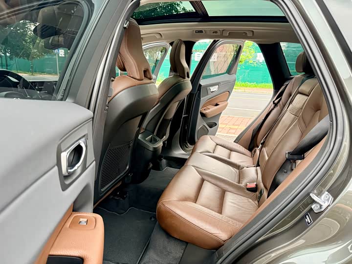 Volvo XC60 2020 T 5 4 WD — фото 15