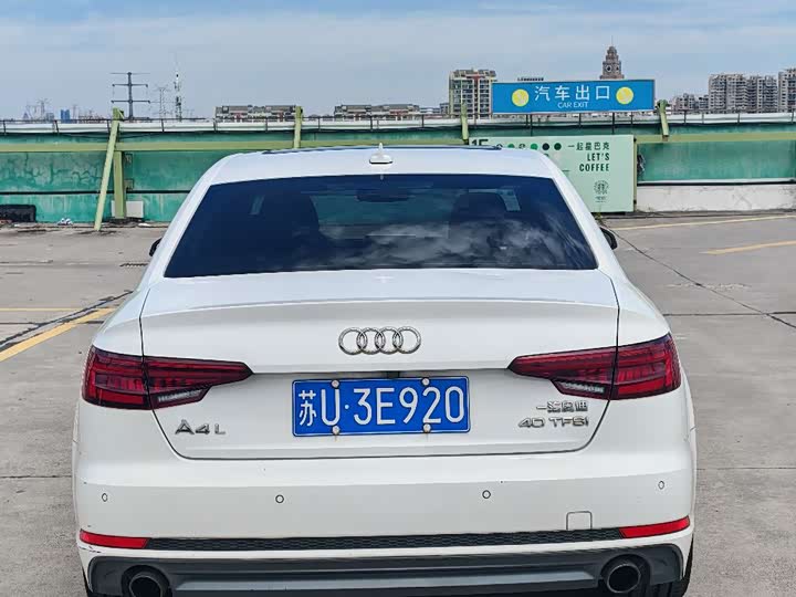 Audi A4L 2018 30 40 TFSI — фото 5