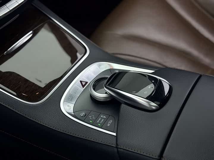 Mercedes-Benz S-Class S 320 L — фото 13
