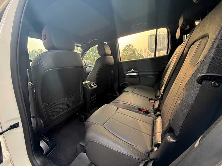 Mercedes-Benz GLB 2023 GLB 200 — фото 5
