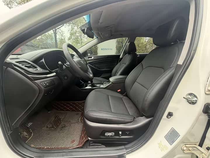 Kia Cadenza — фото 4