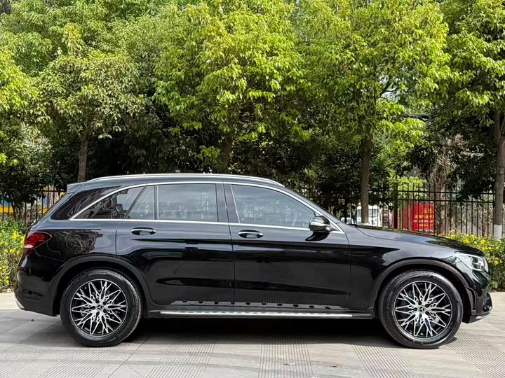 Mercedes-Benz GLC 2020 GLC 300 L 4 MATIC Luxury — фото 37