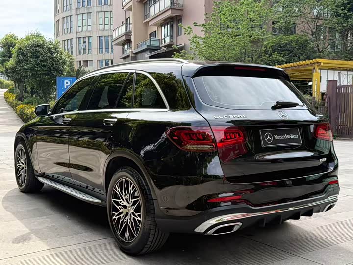 Mercedes-Benz GLC 2020 GLC 300 L 4 MATIC Luxury — фото 35