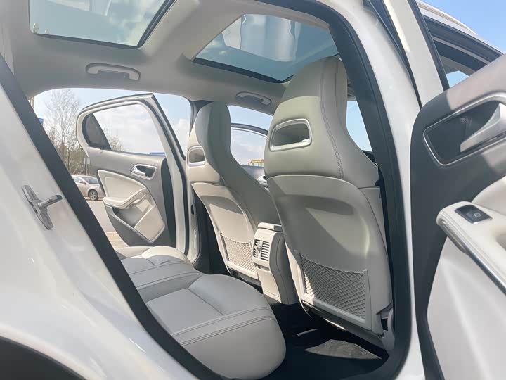 Mercedes-Benz GLA 2016 GLA 220 4 MATIC — фото 12