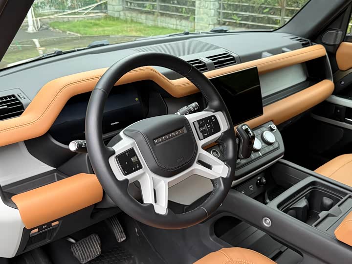 Land Rover Defender — фото 6