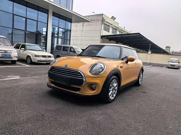 MINI Hatch — фото 1