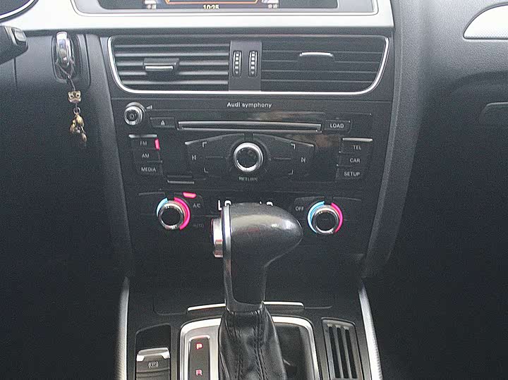 Audi A4L 2015 45 TFSI quattro Sport — фото 9