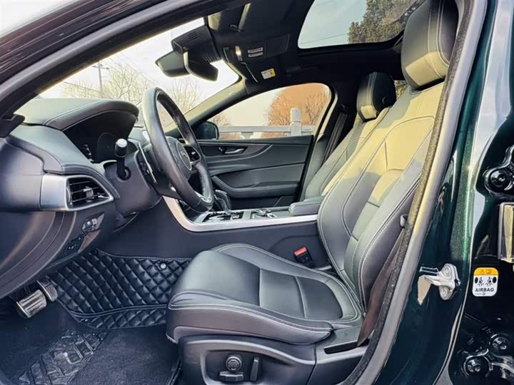 Jaguar XEL 2023 2.0 T 250 PS R-DYNAMIC S — фото 14