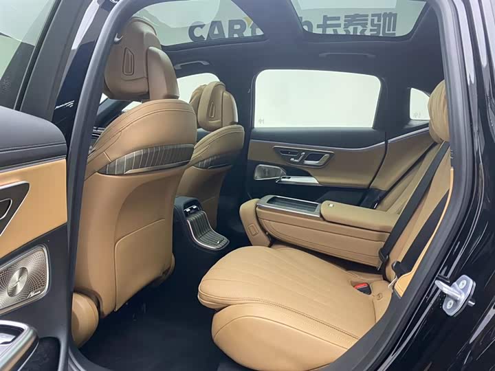 Mercedes-Benz E-Class 2024 E 300 L Luxury — фото 19