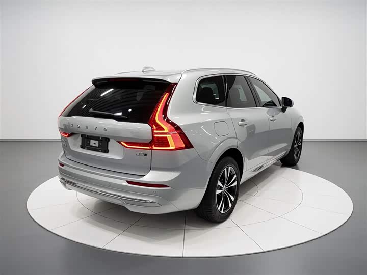 Volvo XC60 2024 B 5 4 WD — фото 5