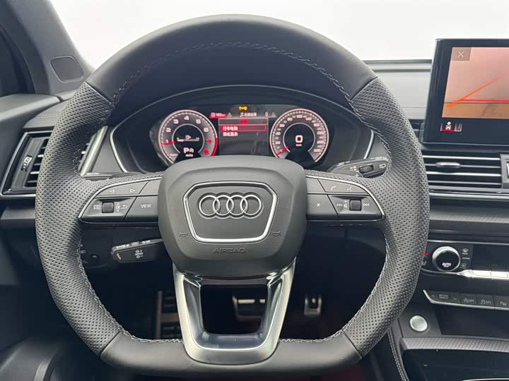 Audi Q5L 2024 45 TFSI — фото 3