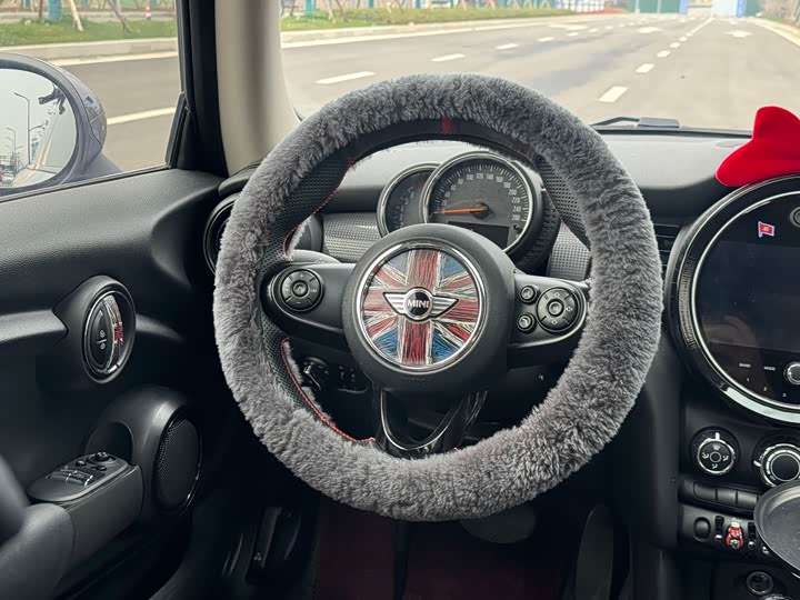 MINI Hatch — фото 12