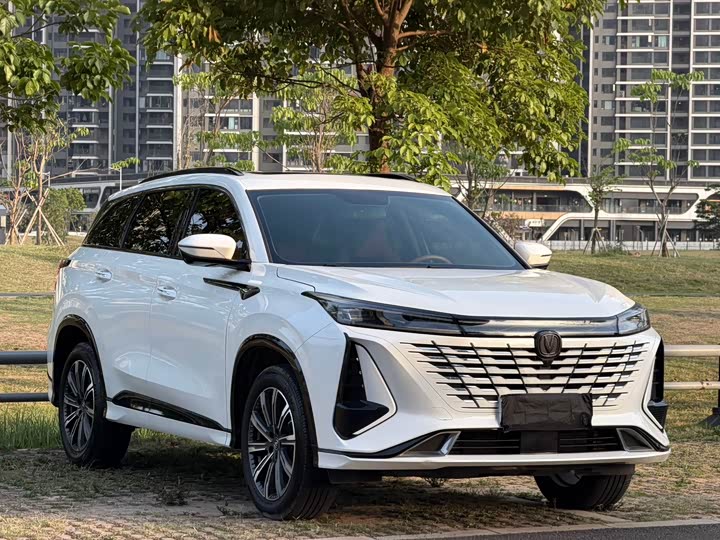 Changan CS75 PLUS 2023 1.5 T ATPremium — фото 3