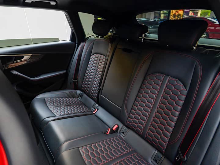 Audi RS4 2021 RS 4 Avant — фото 18