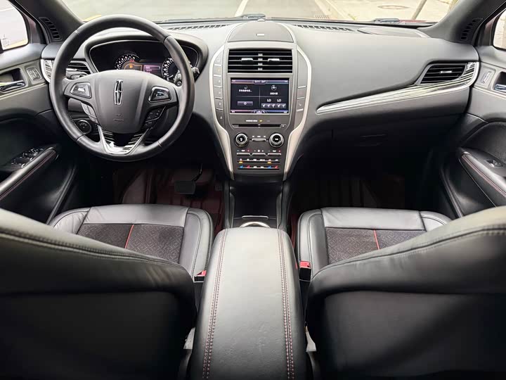 Lincoln MKC 2015 2.0 T 4 WD — фото 9