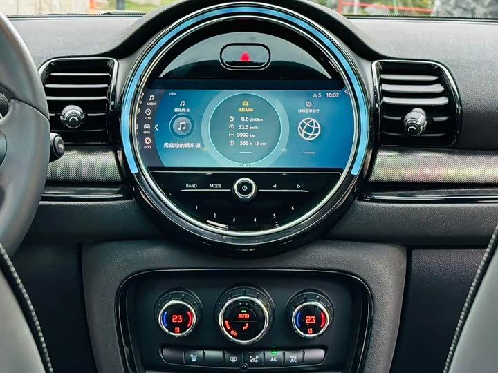 MINI Clubman — фото 15