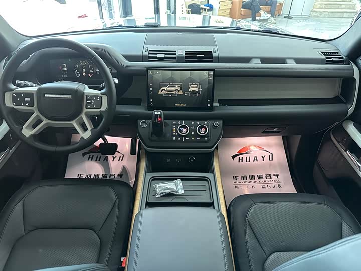 Land Rover Defender — фото 16