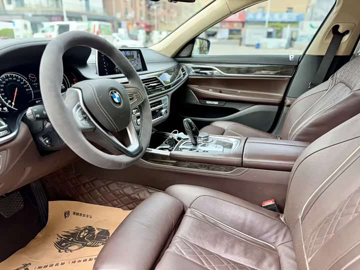 BMW 7-Series 2016 740 Li Leading — фото 5