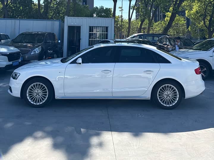 Audi A4L 2016 35 TFSI S line Comfort — фото 3