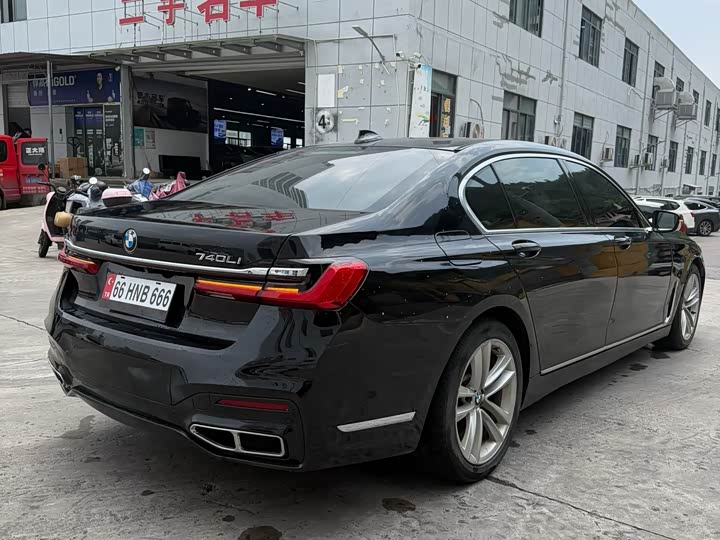 BMW 7-Series 2016 730 Li Leading — фото 7