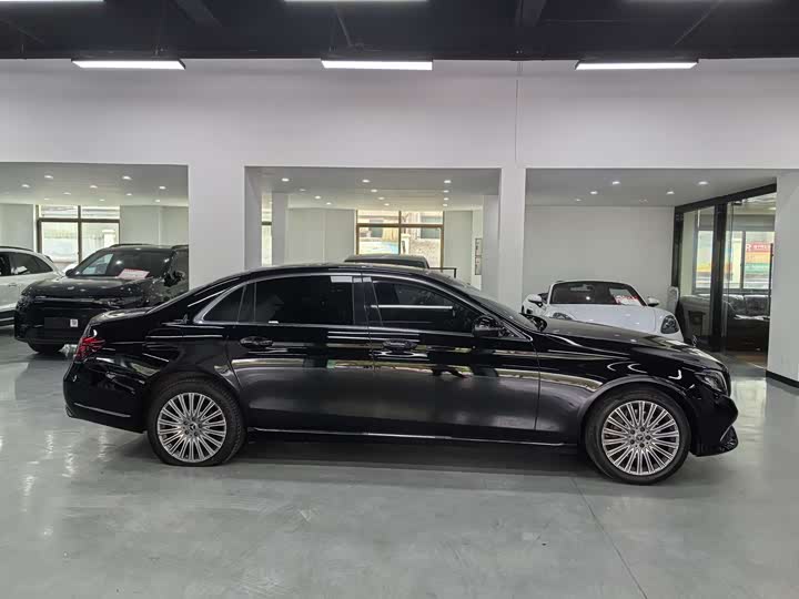 Mercedes-Benz E-Class 2020 E 300 L — фото 4