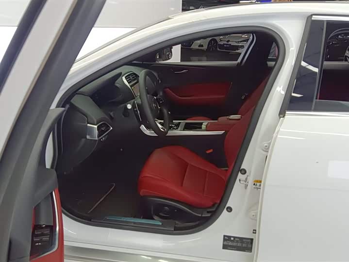Jaguar XEL 2021 2.0 T 250 PS R-DYNAMIC S — фото 9