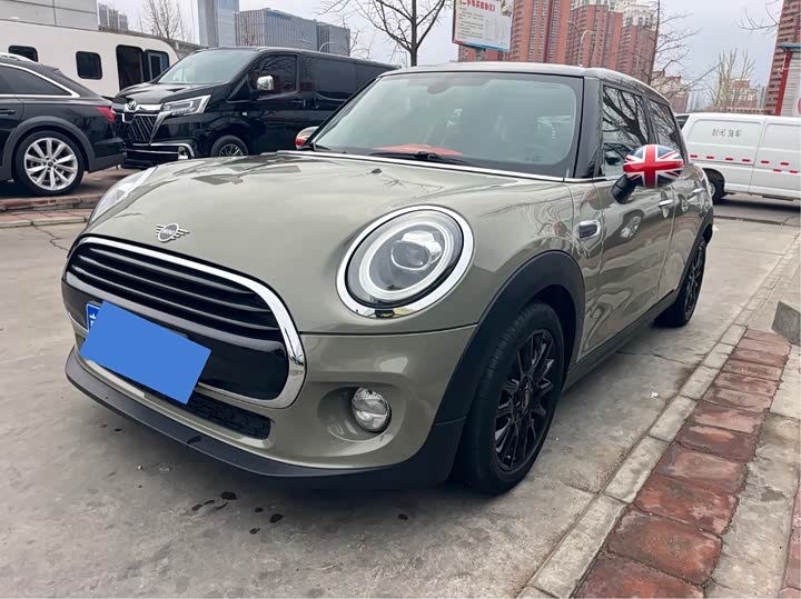 MINI Hatch — фото 1