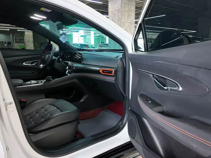 Changan UNI-T 2022 1.5 T Premium — фото 12