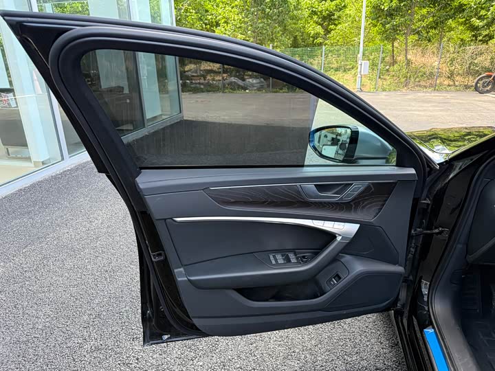 Audi A6L 2023 45 TFSI quattro — фото 11