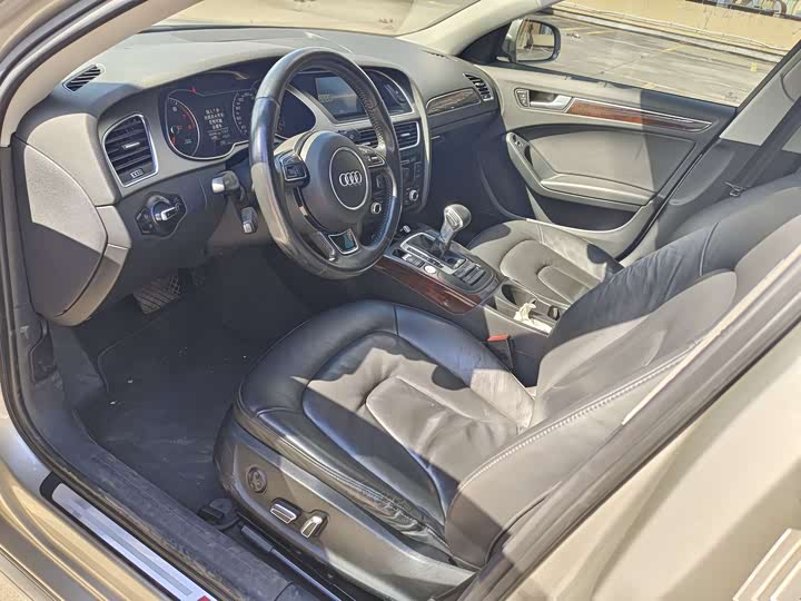 Audi A4L 35 TFSI S line комфорт — фото 10