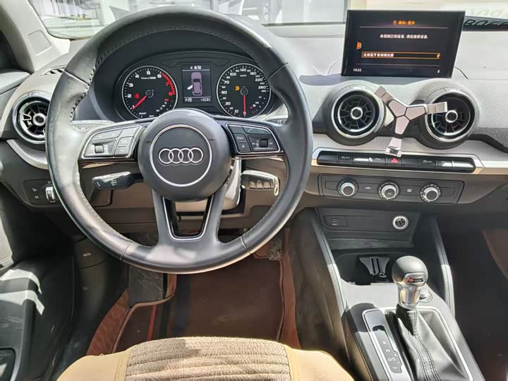 Audi Q2L 2021 35 TFSI — фото 7