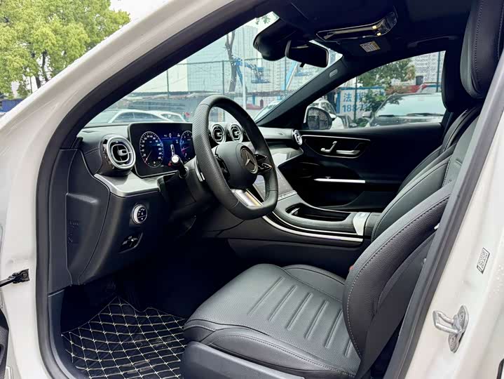 Mercedes-Benz C-Class 2025 C 260 L — фото 9