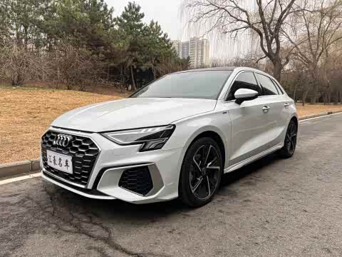 Audi A3 2024 Sportback 35 TFSI Sport — фото 11