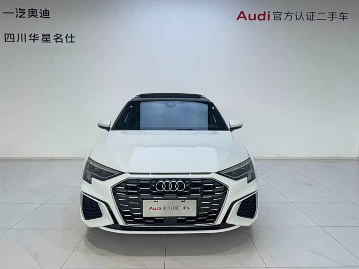 Audi A3 2023 Sportback 35 TFSI Sport — фото 2