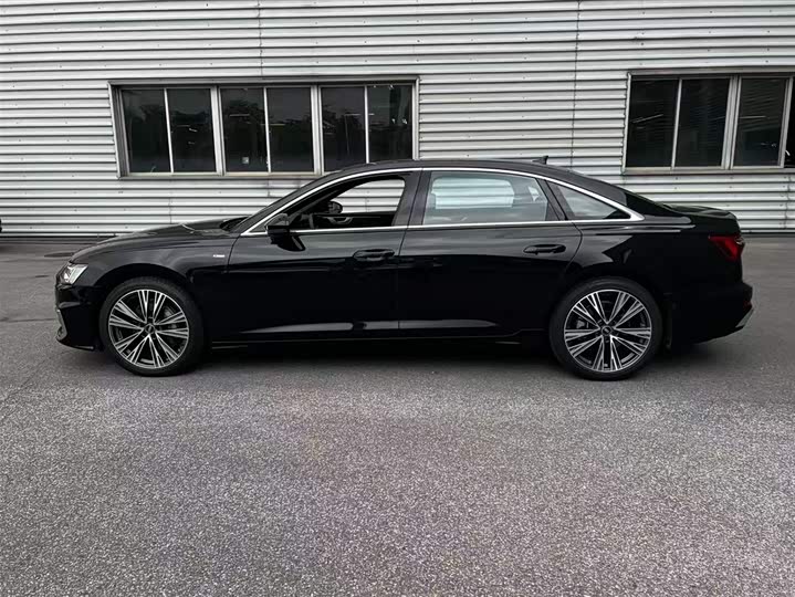 Audi A6L 2025 45 TFSI quattro — фото 3