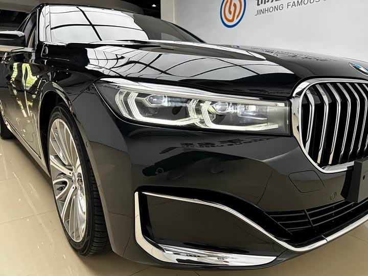 BMW 7-Series 2019 740 Li Leading — фото 20