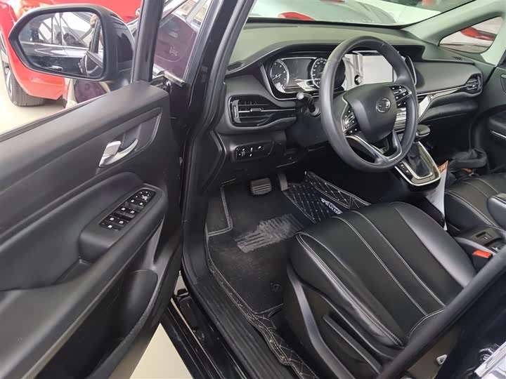 Trumpchi M6 2021 270 T DCT ( ) — фото 16
