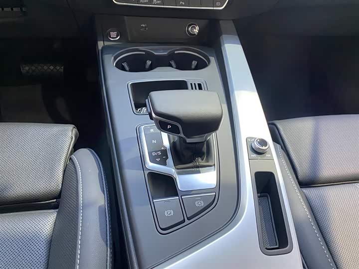 Audi A4L 2024 40 TFSI — фото 13